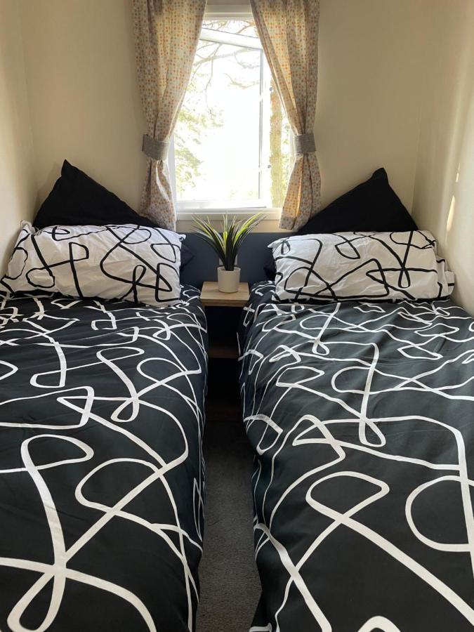 Deluxe, 3 Bed Holiday Home At Combe Haven Holiday Park ヘイスティングス エクステリア 写真